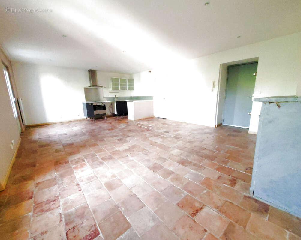 Appartement à GIGNAC