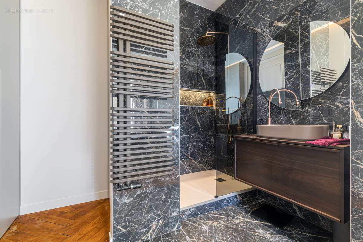Appartement à LYON-6E