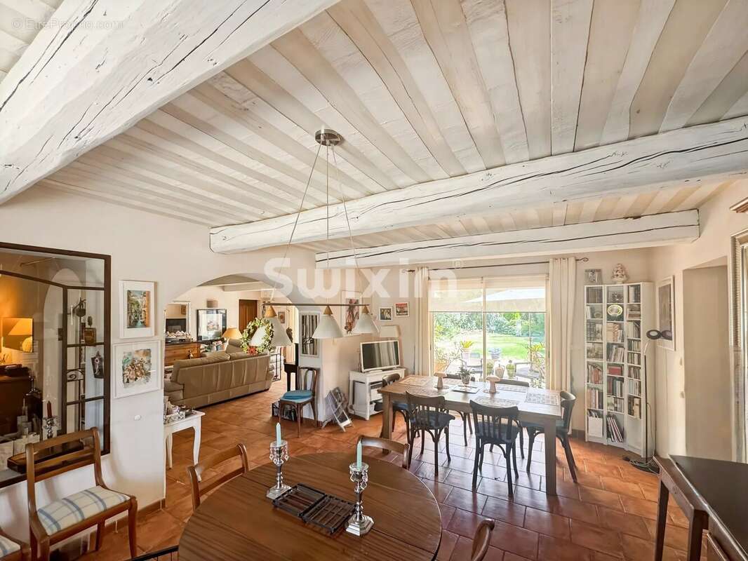 Villa d'exception de 205 m² dans le golf de la Valdaine - photo 7