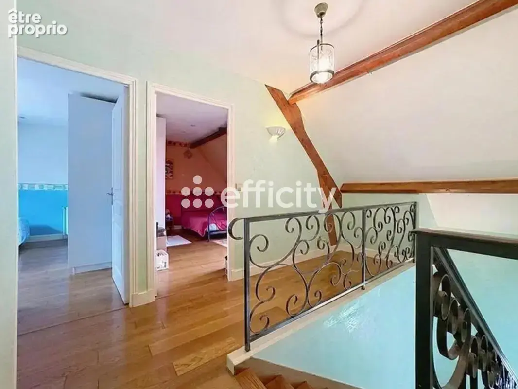Maison 6 pièces 153 m² à vendre à Chevry-Cossigny (77173) - photo 9