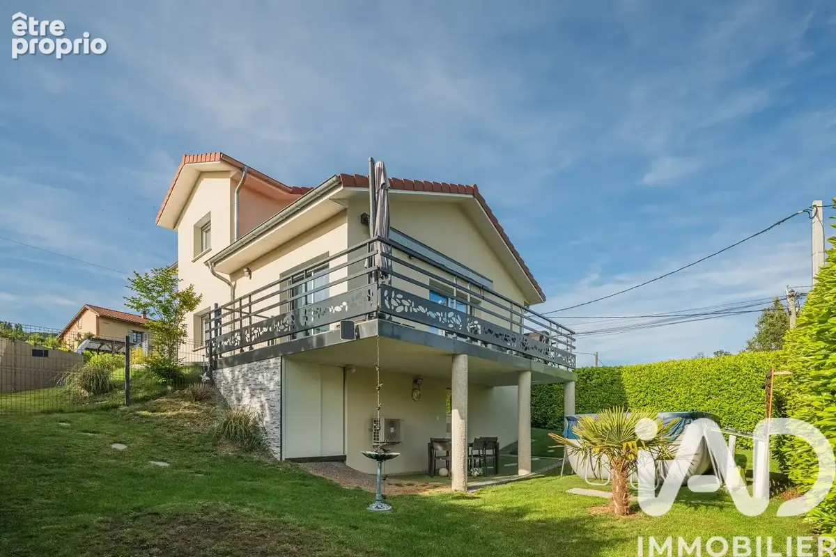 Photo 1 - Maison à SAINT-CASSIEN
