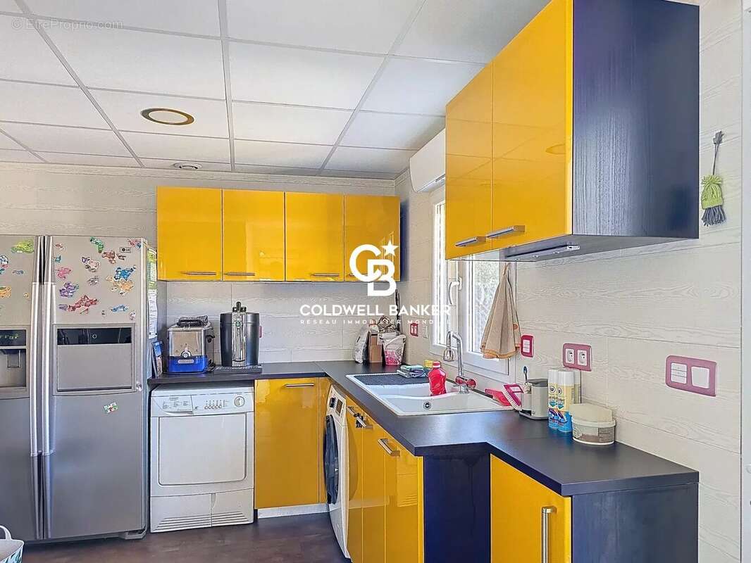 Maison à CHAMPAGNE-LES-MARAIS