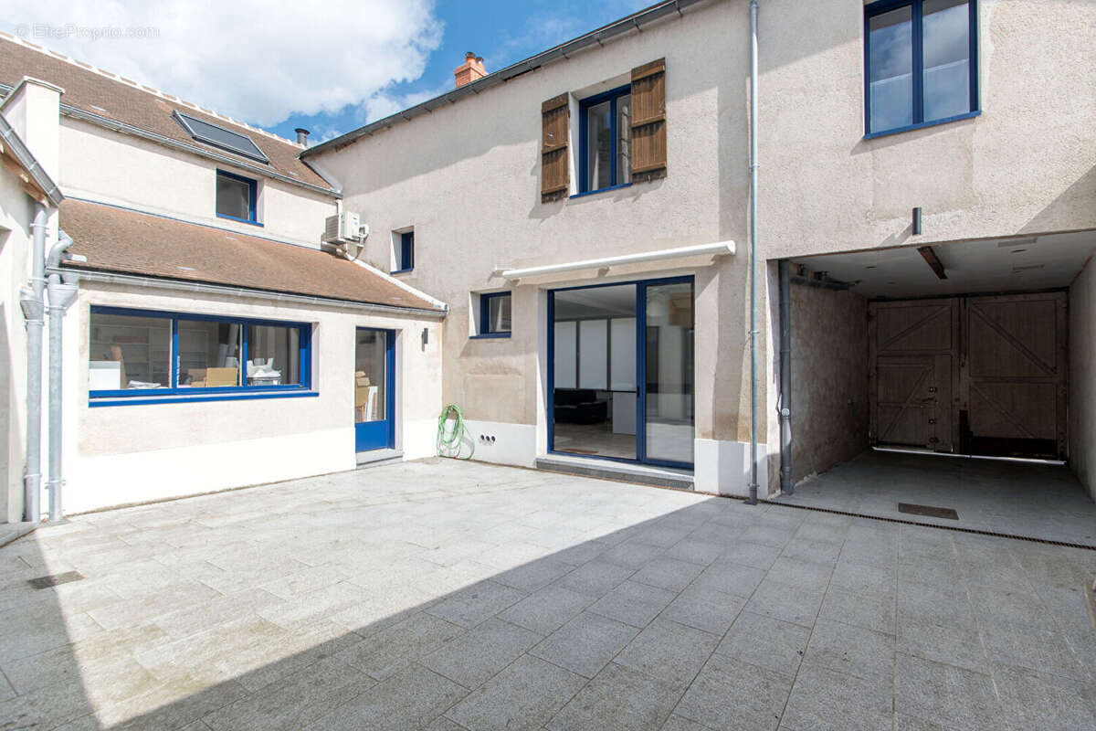 Maison à FONTAINEBLEAU