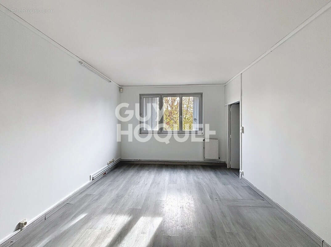 Appartement à STAINS