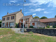 Maison à NEUVY-GRANDCHAMP