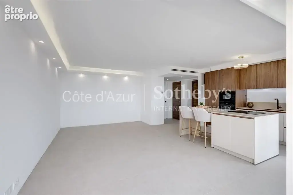 Cannes Californie, appartement rénové avec terrasse plein sud et vue panoramique sur la mer - photo 11
