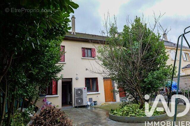 Photo 1 - Maison à BOBIGNY