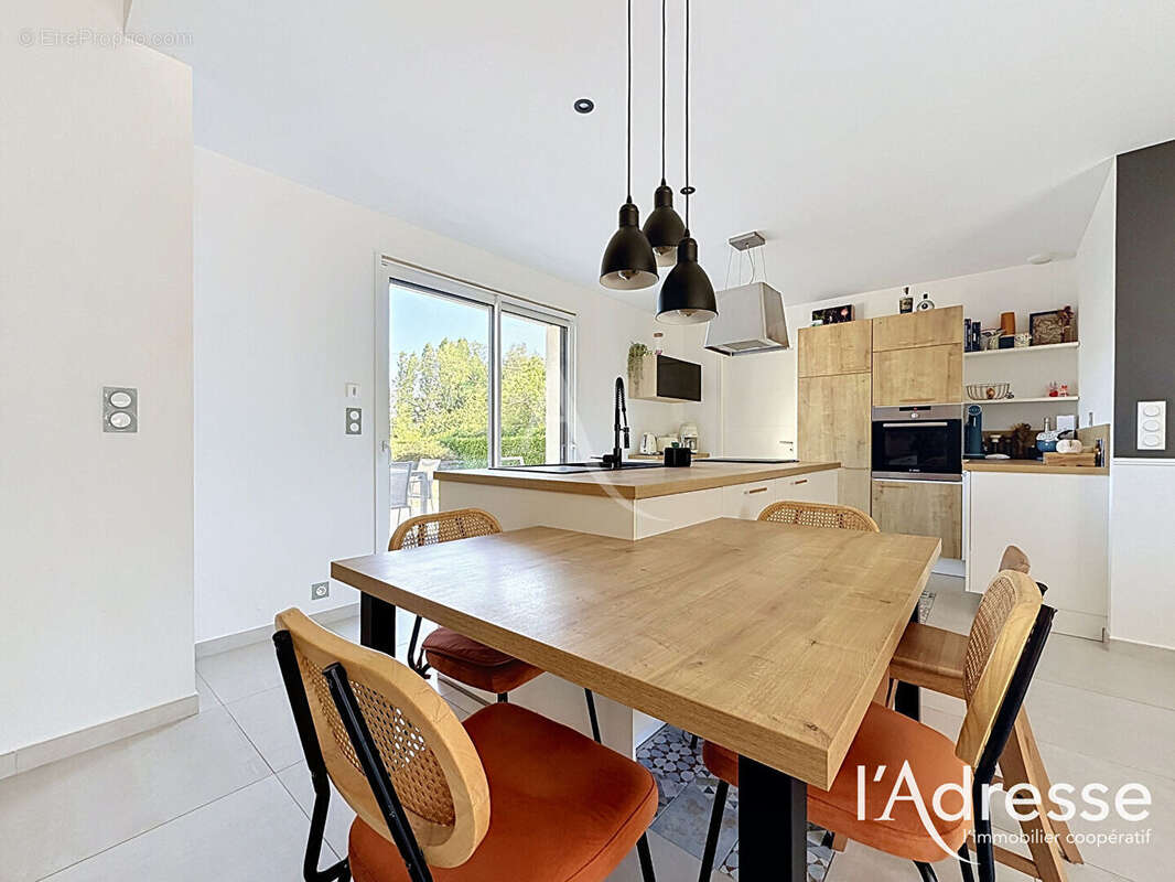 Maison 2017, 4 chambres et grand jardin à Vallères - photo 5