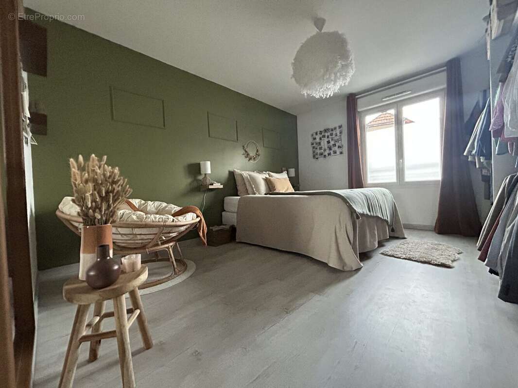 Appartement à CORBEIL-ESSONNES