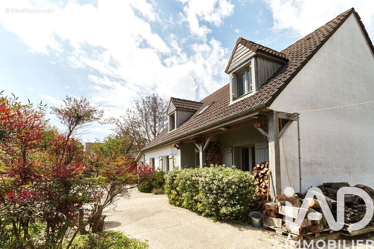Photo 4 - Maison à MONTIGNY-LES-CORMEILLES