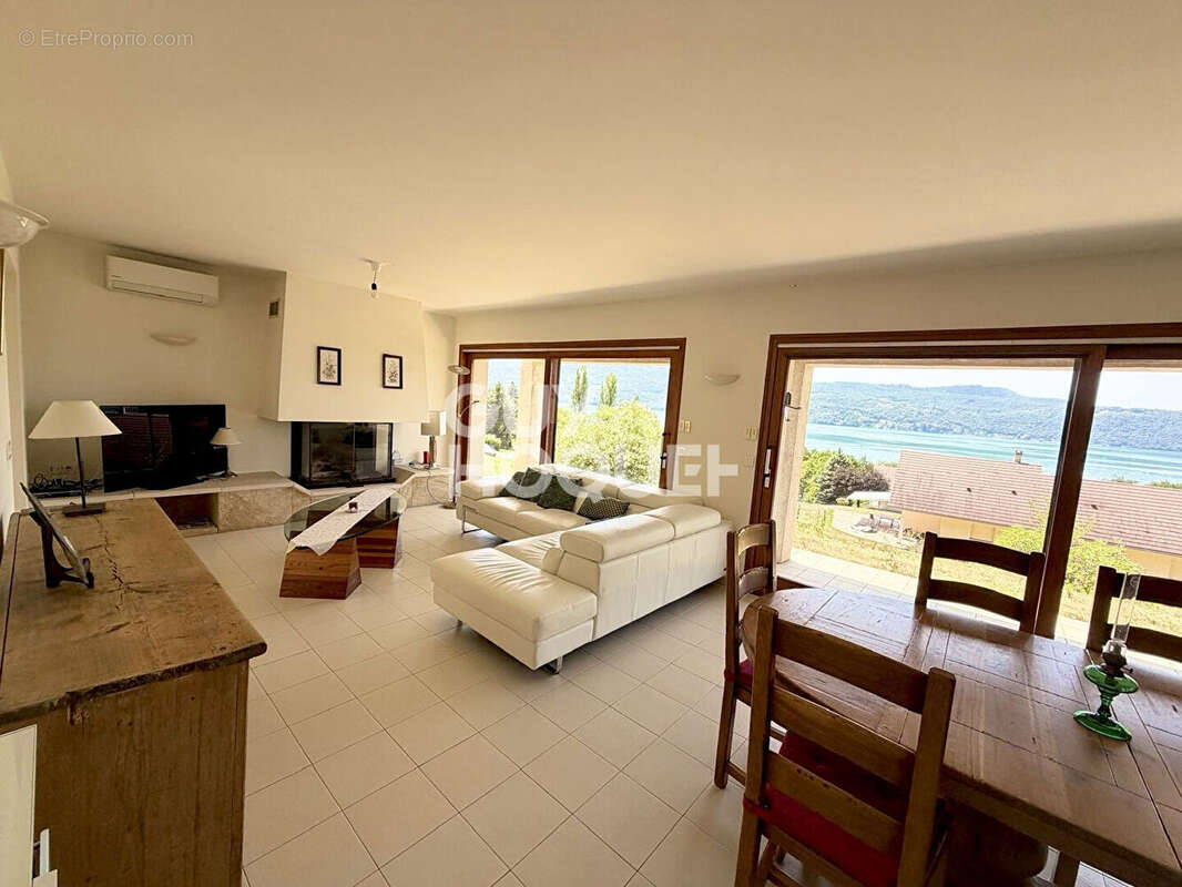 Villa 6 pièces de 166m² avec vue imprenable sur le Lac du Bourget - photo 2