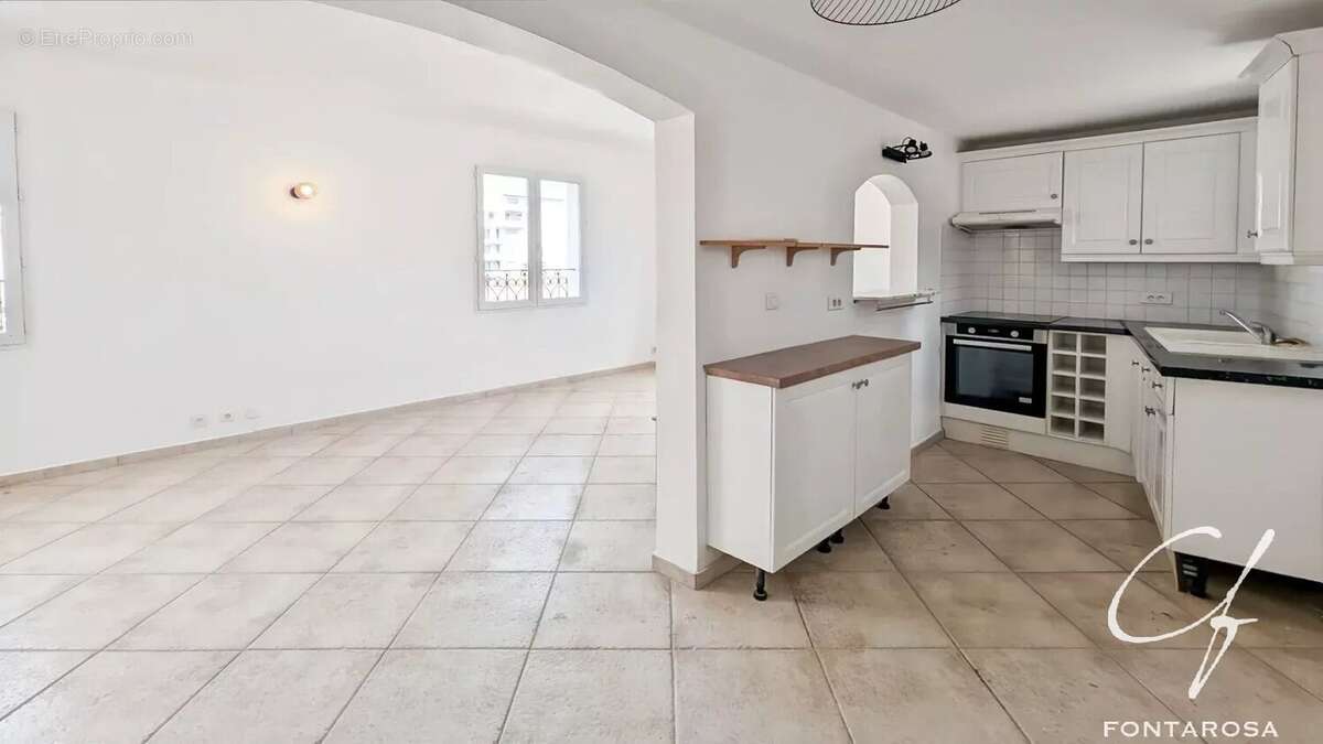 Saint-Raphael exclusivité maison divisée en 2 appartements - photo 9