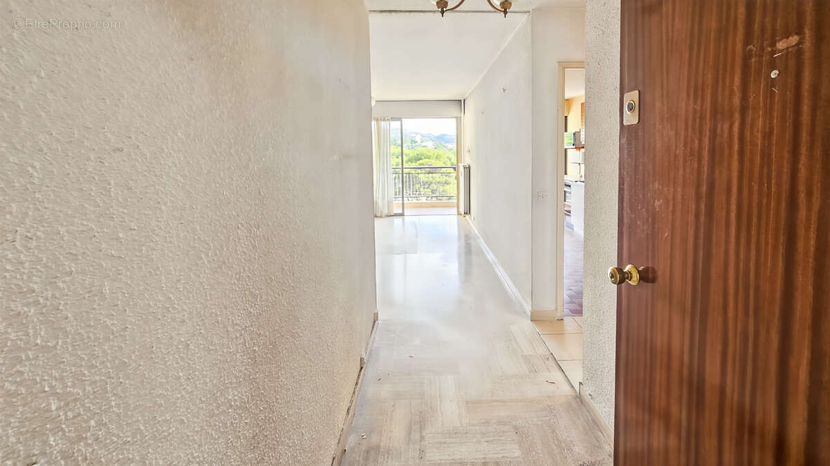 Appartement à LE CANNET