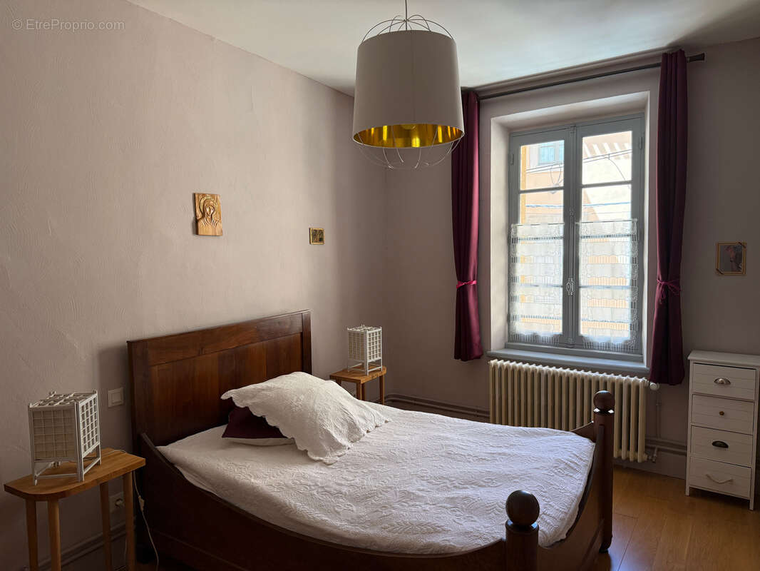 Élégant appartement traversant dans un immeuble historique - photo 11