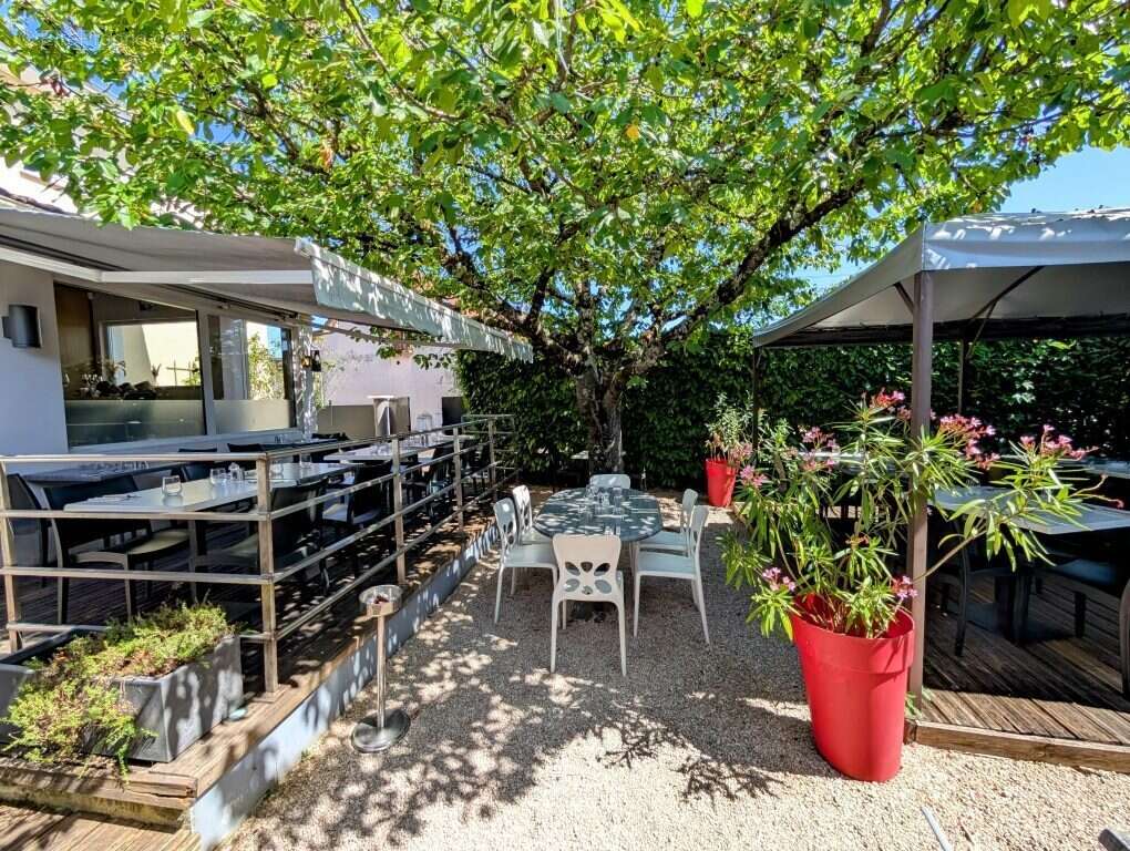 160 m² à Chenove  - photo 2
