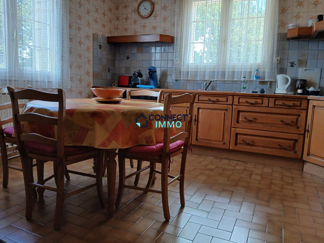 Maison 142 m² à Spezet  - photo 5
