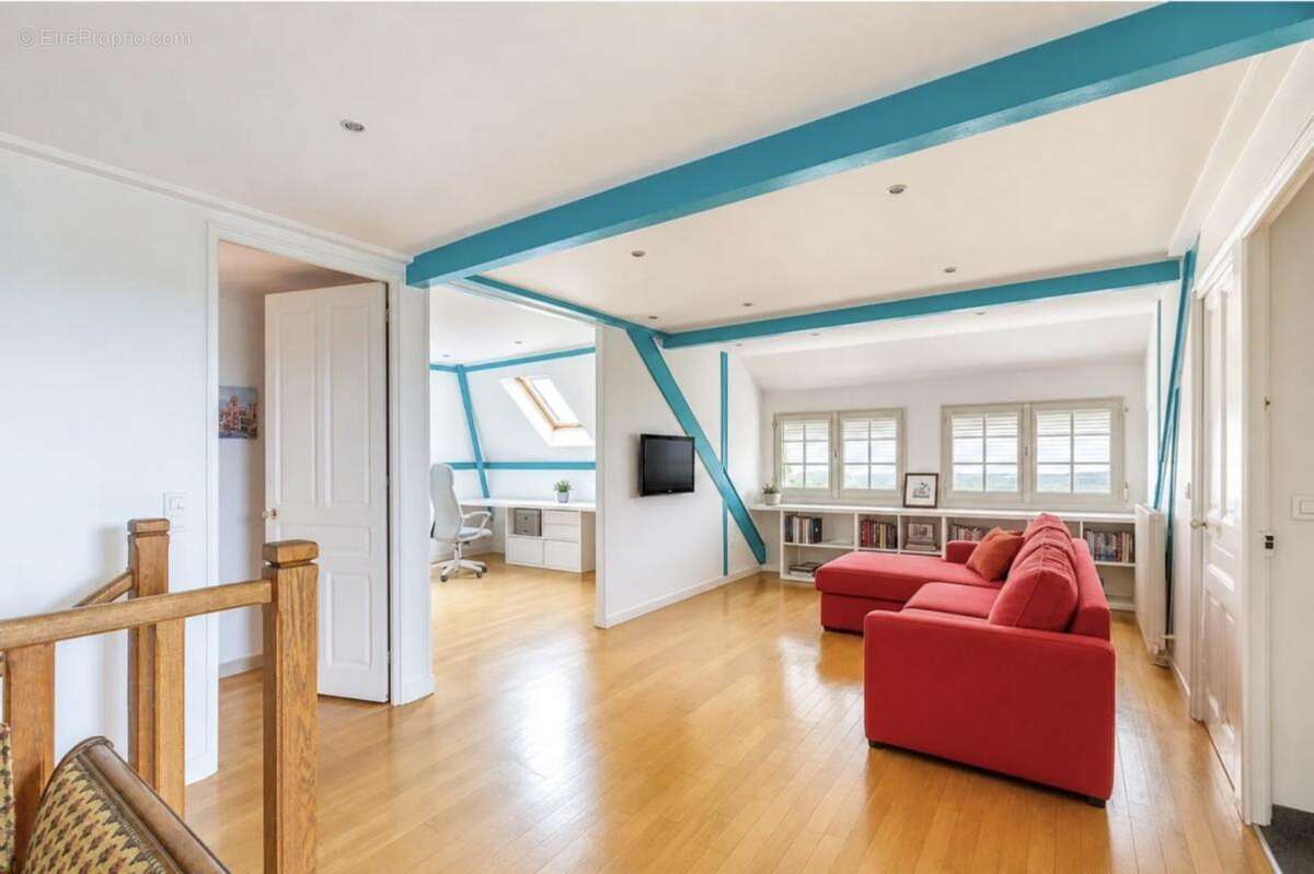 Maison 330 m² à Mions  - photo 12