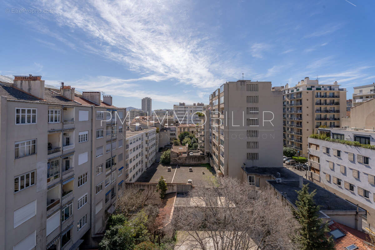 Appartement à MARSEILLE-8E