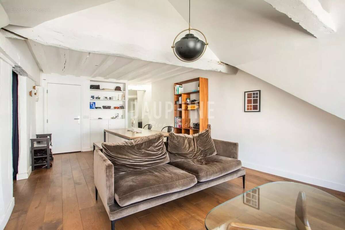 Appartement à PARIS-6E