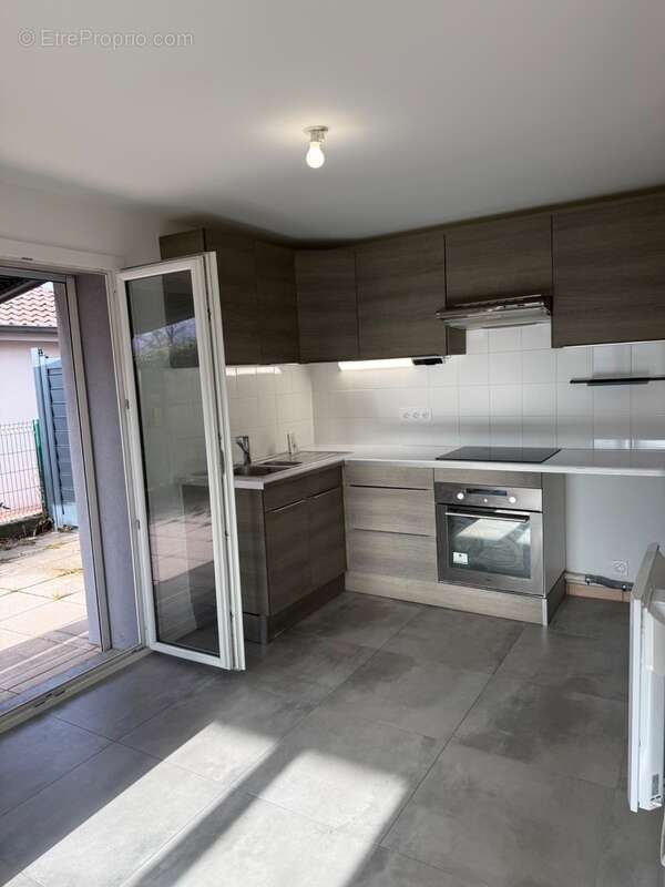 Appartement T2 à vendre VETRAZ MONTHOUX (74) - photo 3