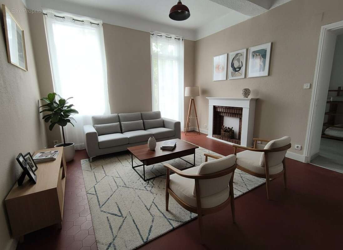 Appartement à FREJUS