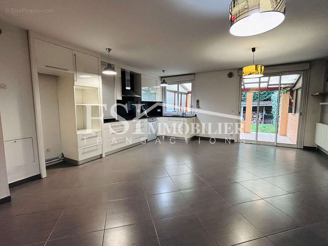 Maison à SAINT-LEU-LA-FORET