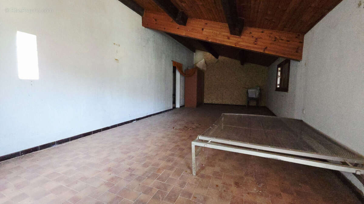 Maison à BAGNOLS-SUR-CEZE