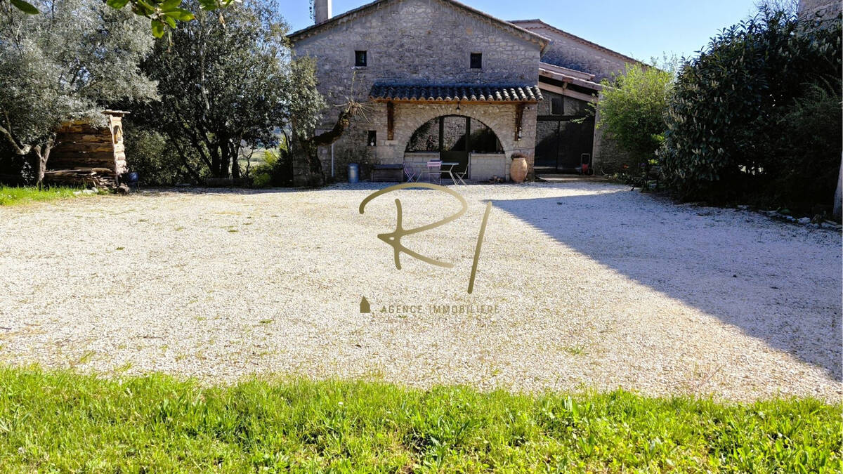 Maison à SAINT-ANDRE-DE-CRUZIERES