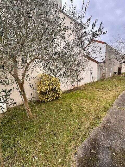 Maison à SAINT-MAUR-DES-FOSSES