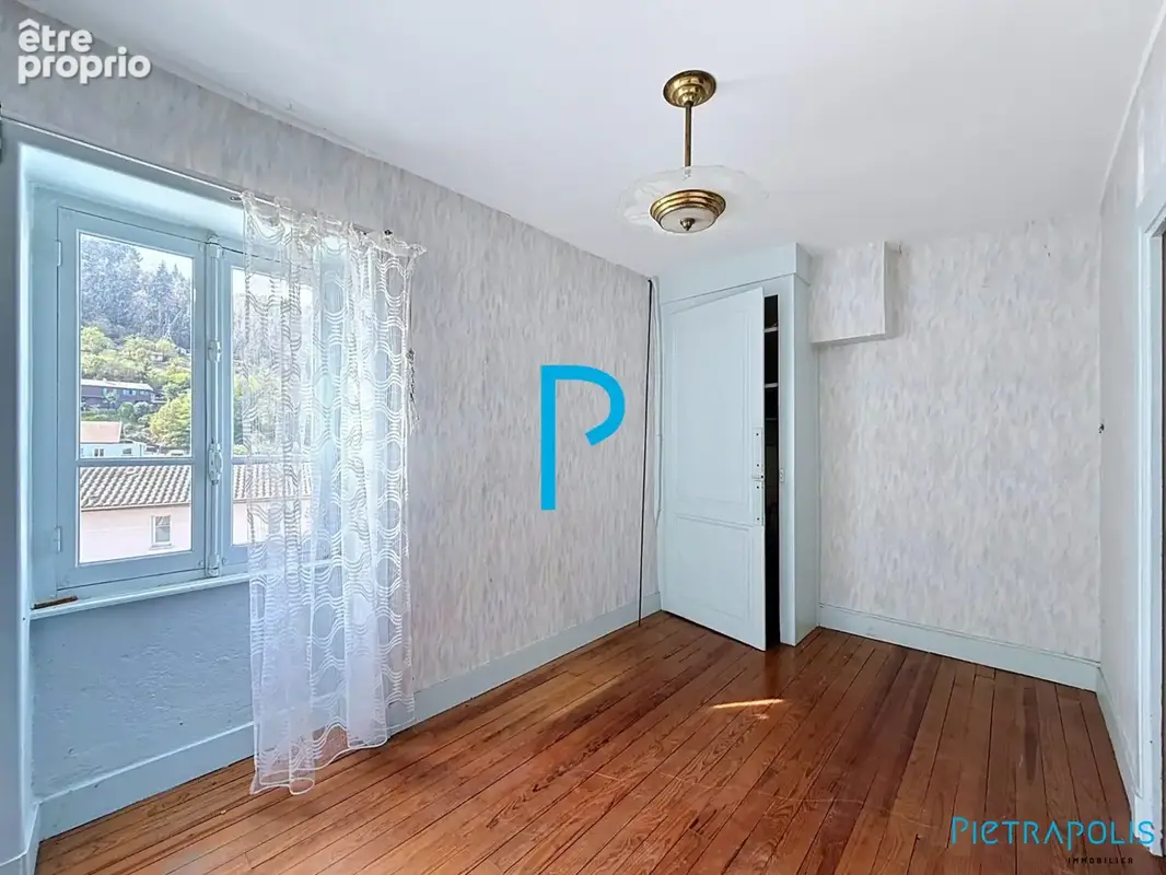 Maison 5 pièces 95 m² à vendre à Tarare (69170) - photo 4