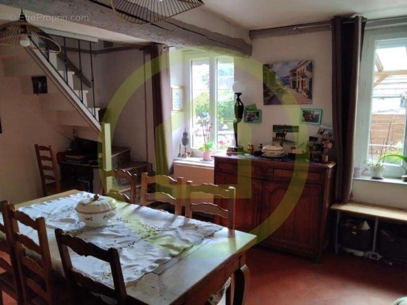 Maison à CERNOY