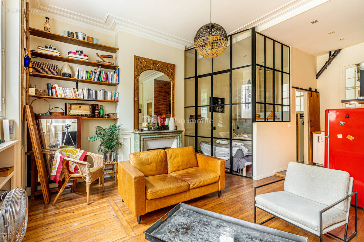 Appartement à PARIS-18E