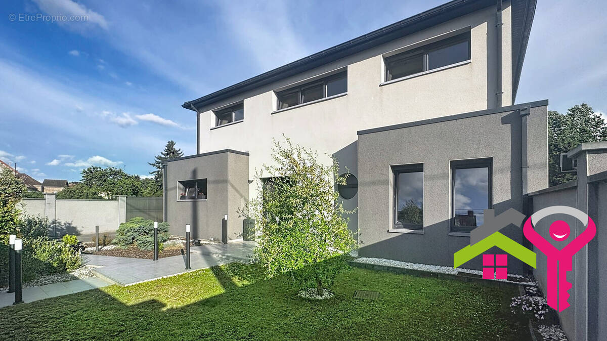 Maison à TRITH-SAINT-LEGER