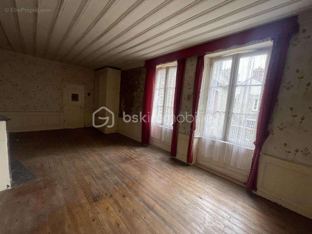 Maison à TESSY-SUR-VIRE