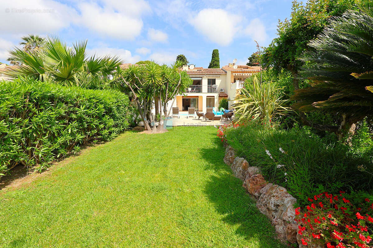 Villa Sainte Maxime les Issambres 97 m² avec piscine vue mer - photo 18