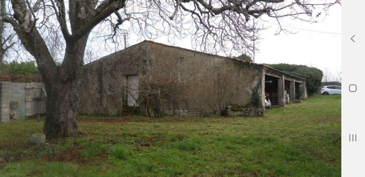 Maison à EPARGNES