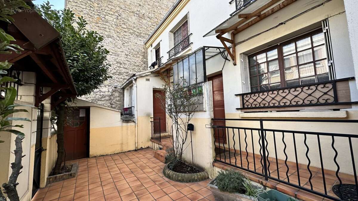 Appartement à IVRY-SUR-SEINE
