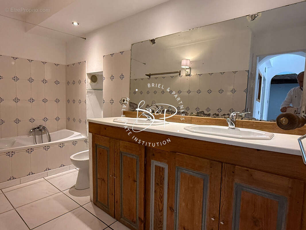 Appartement à LORGUES