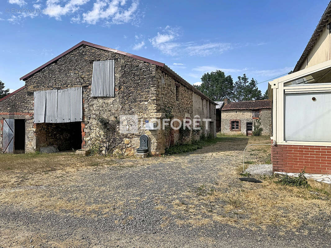 Maison à VIHIERS
