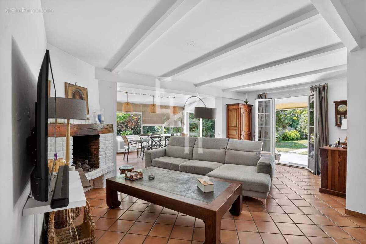 Maison à MOUGINS