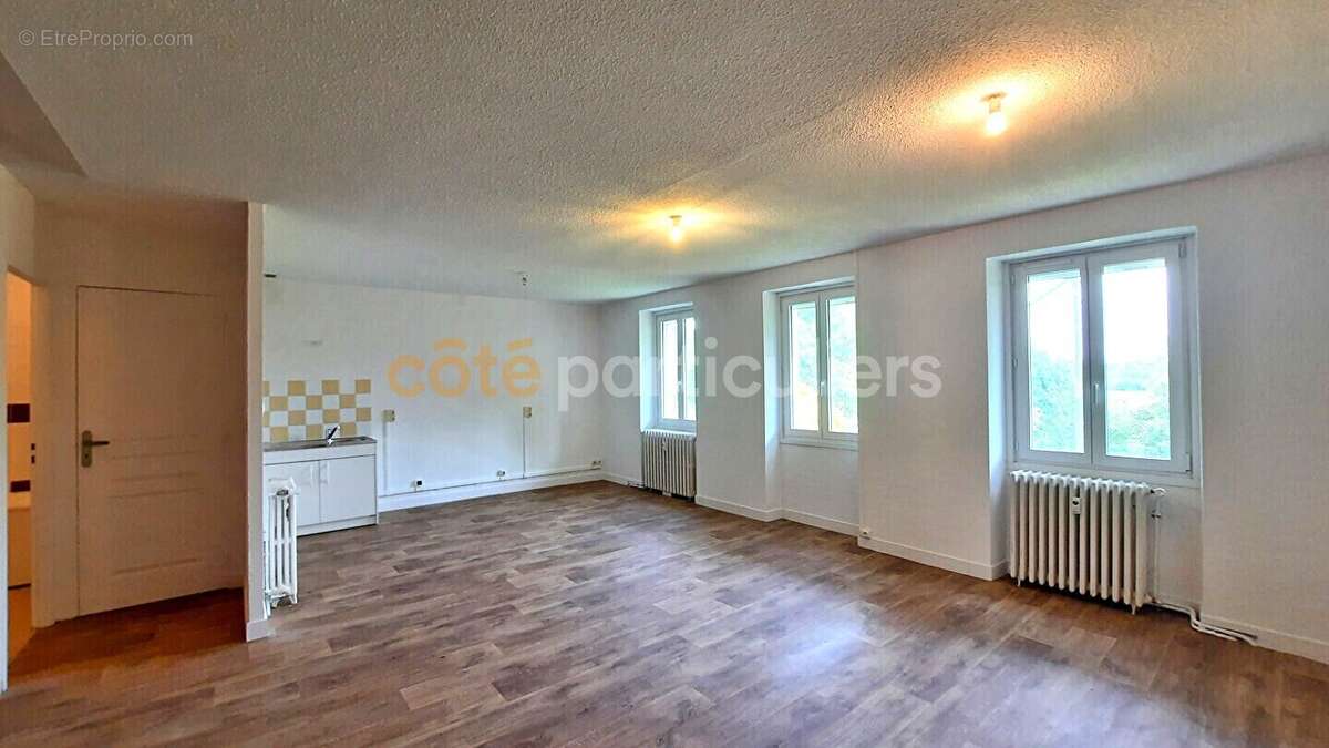 Appartement à VILLETTE-LES-DOLE