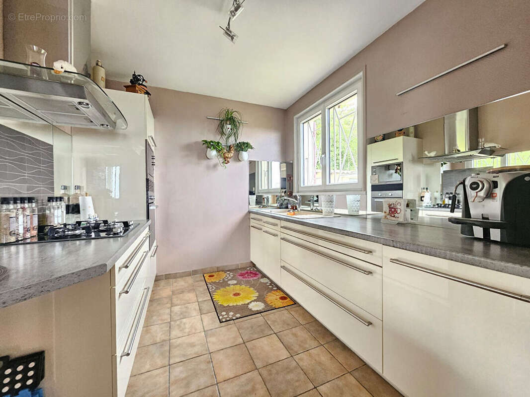 Maison à RILLIEUX-LA-PAPE