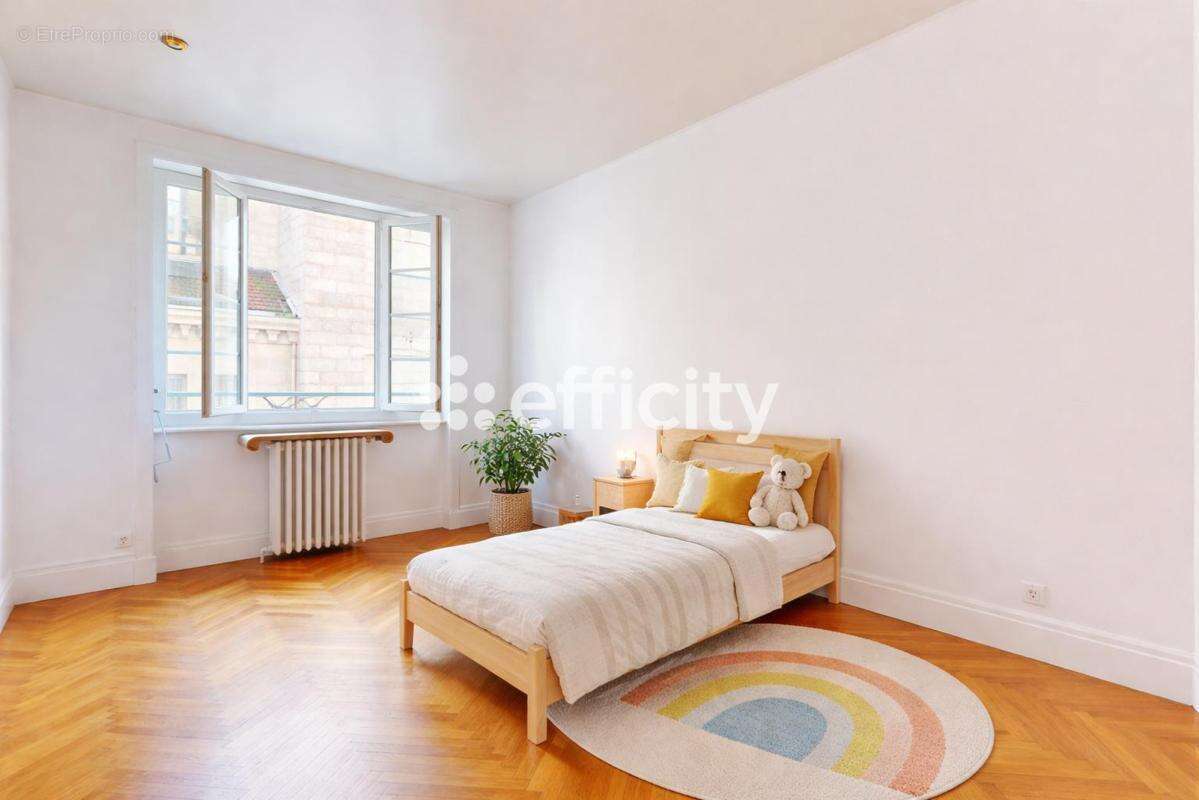 Appartement à LYON-6E