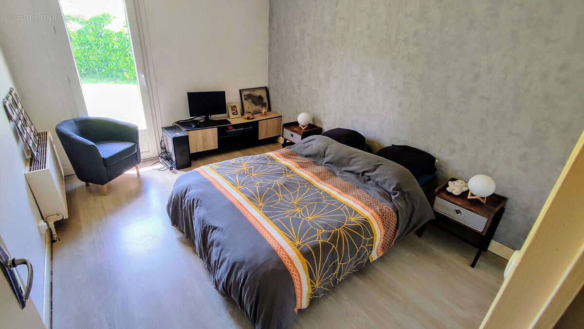 Maison à SAINT-PIERRE-DU-MONT