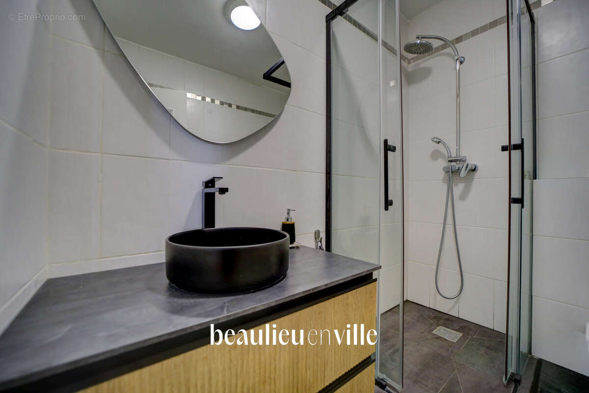 Exclusivité - la ciotat - vieux port - appartement t3 - calme - sans vis a vis - photo 10