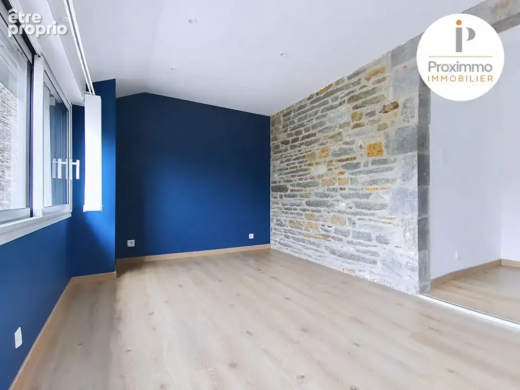 Caractère, charme et rénovation de qualité au coeur de carentoir - photo 11