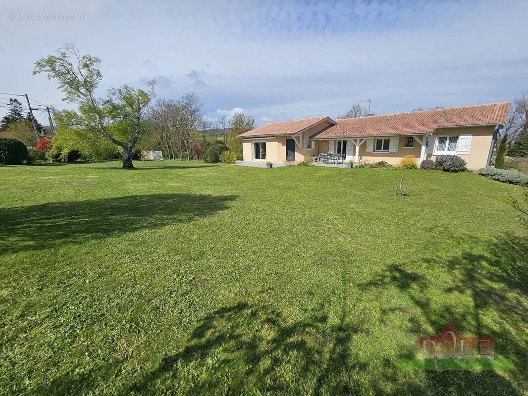 Maison à SAINT-ROMAIN-EN-GAL