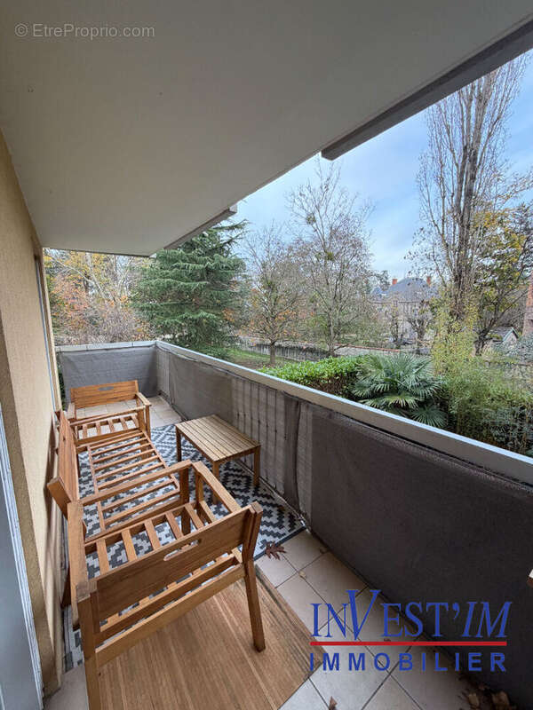 Appartement à SAINT-GENIS-LAVAL