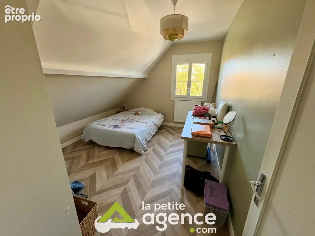 Saint-Doulchard  maison 170m2 habitable sur sous-sol total - photo 11
