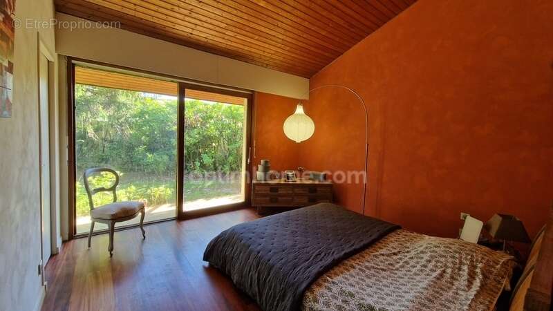 Maison à SAINT-JEAN-D&#039;ILLAC